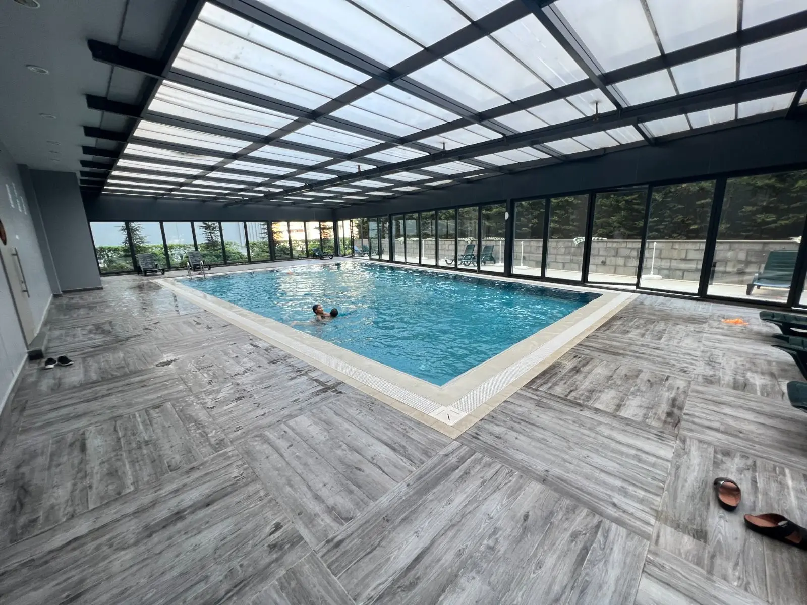 Swimming pool